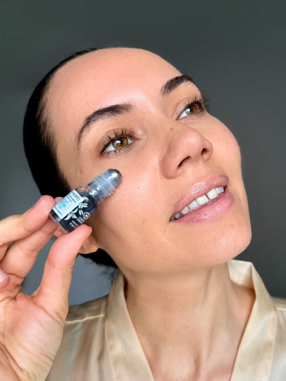 Gel réveil anti-cernes