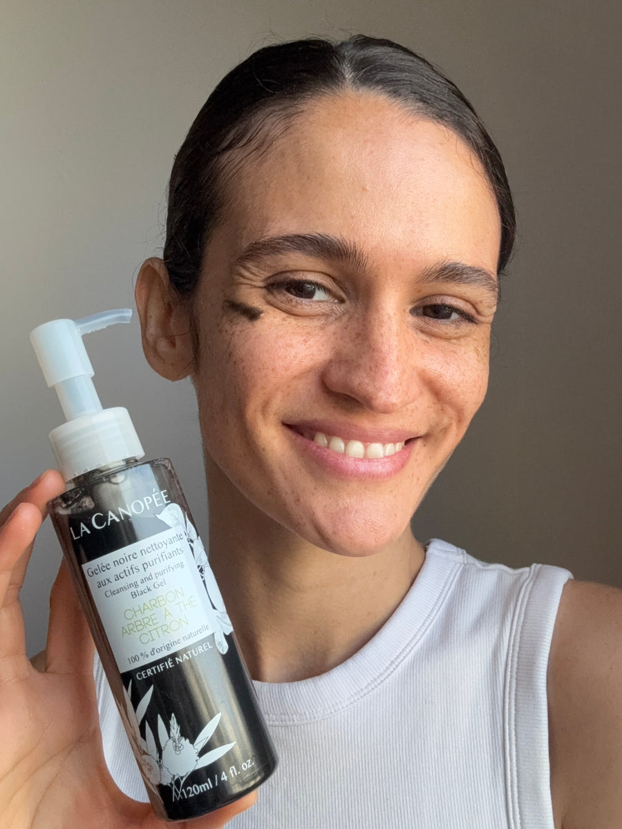 Gelée noire nettoyante aux actifs purifiants